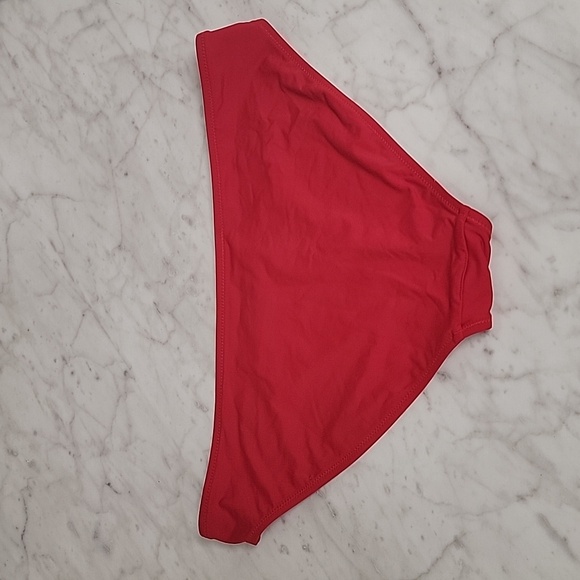 NWOT Athleta Clean Medium Swim Bottom Radiant Red - Medium - EXCELLENT CONDITION - Picture 4 of 5
